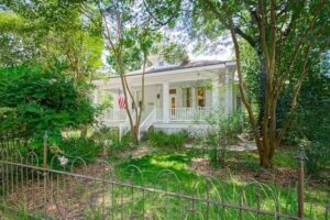 157 N New Hampshire Street, Covington
