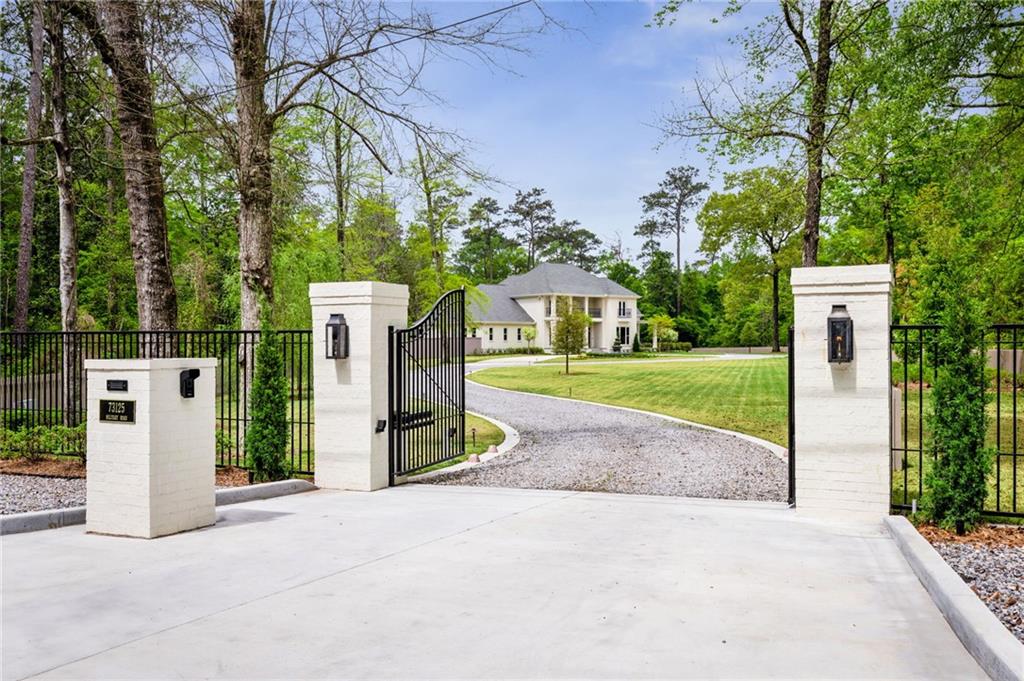73125 Military Road, Covington